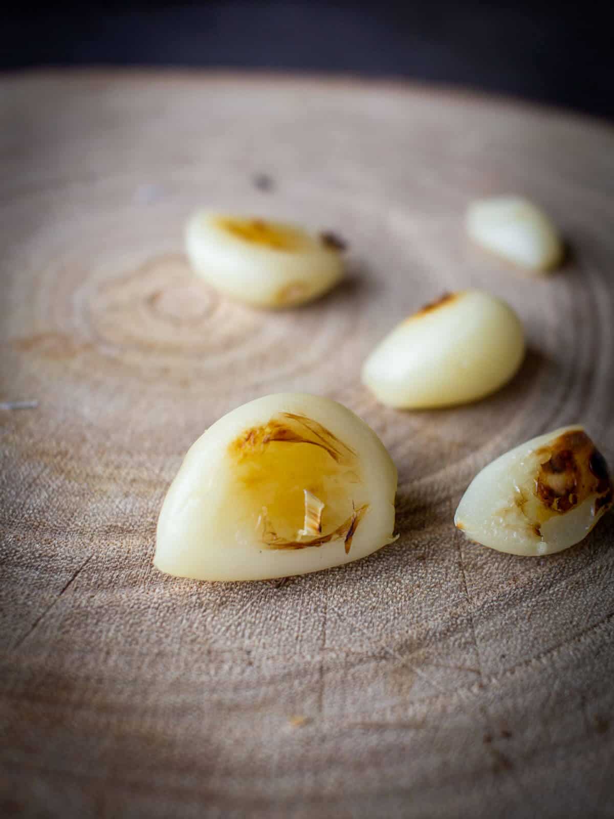 roasted garlic for roasted red pepper hummus