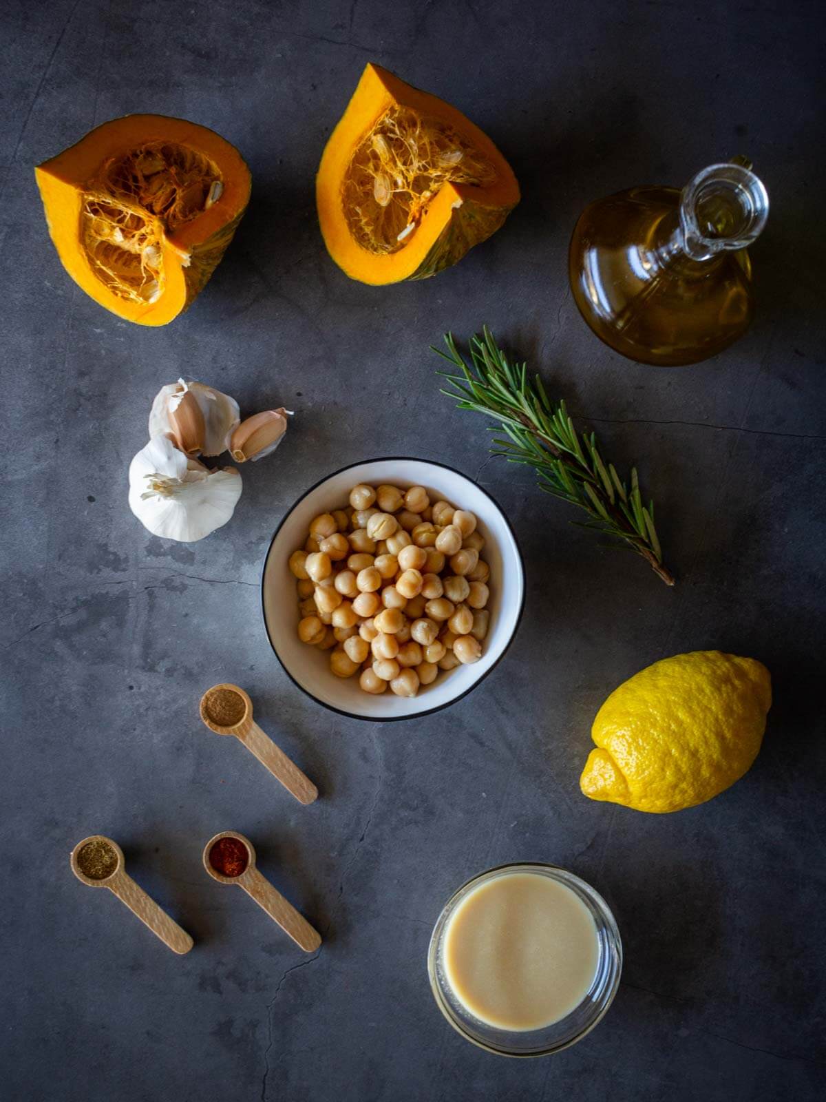 pumpkin hummus ingredients.