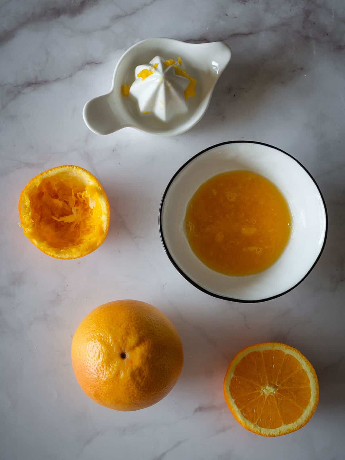 juiced orange using manual press