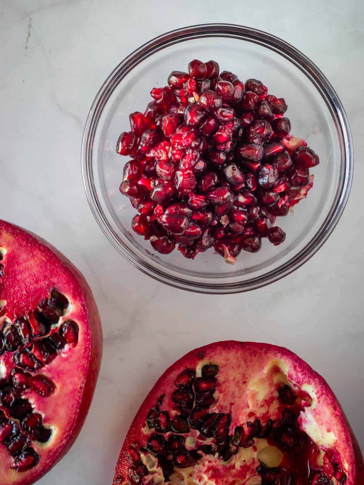 seeded pomegranate for detox smoothie