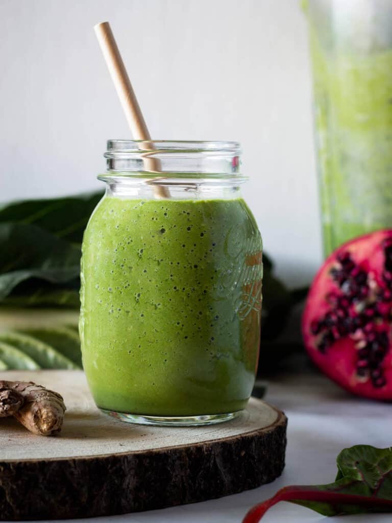 Detox Smoothie Benefits and Recipe