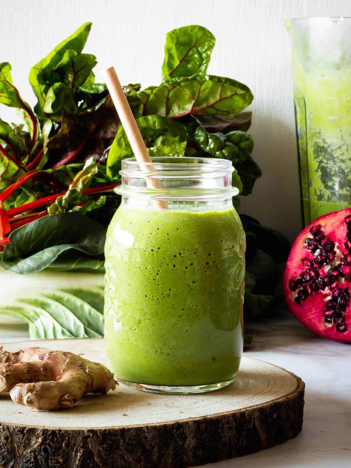 Detox Avocado Smoothie for a vegan spring breakfast or snack