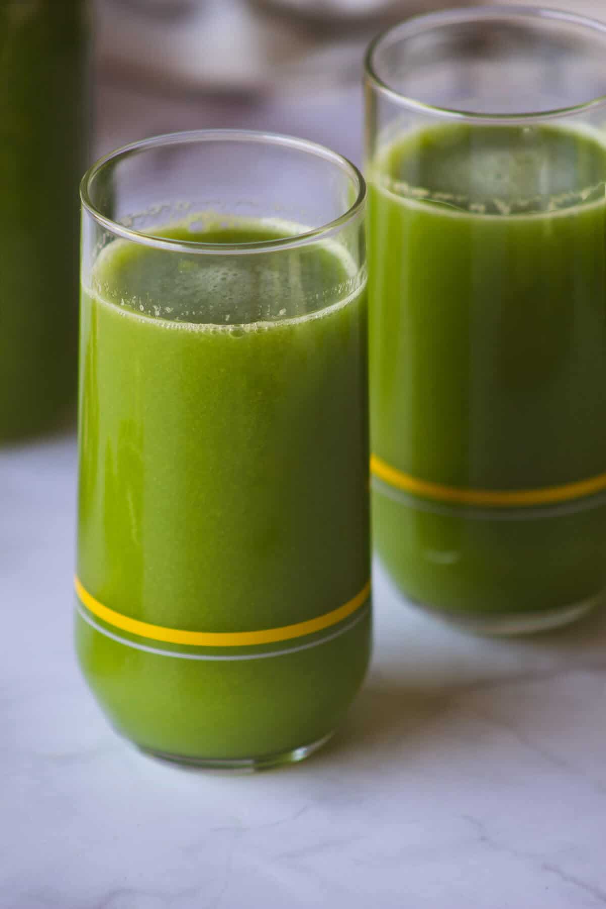 celery juice small glasses