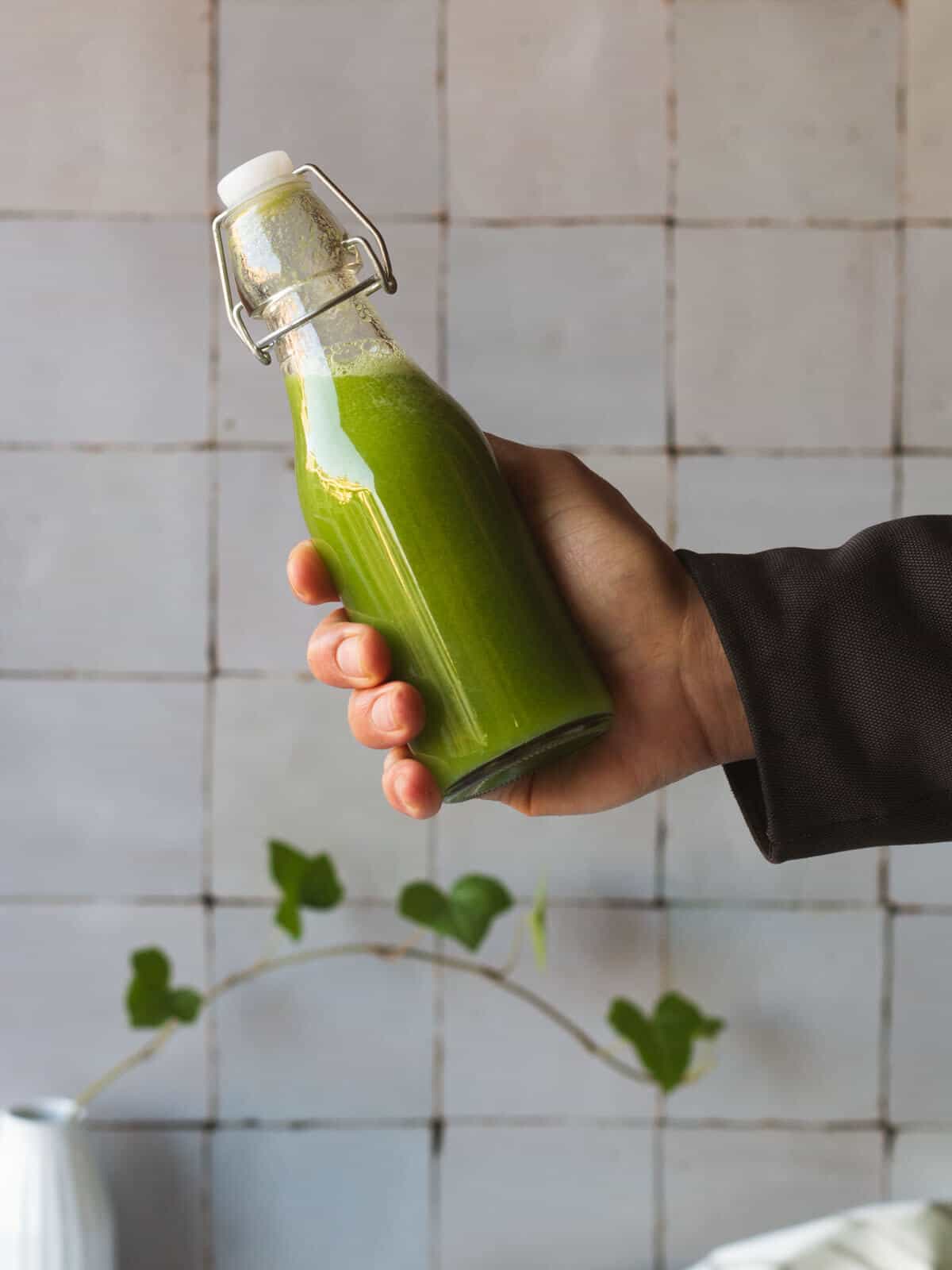 celery juice small bottle