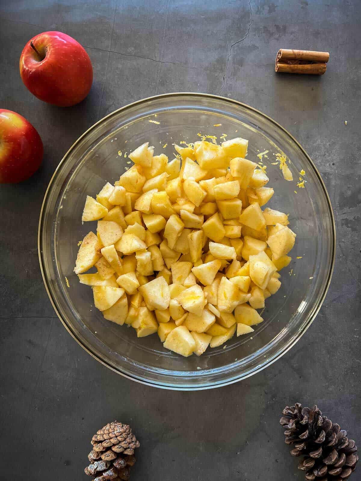 chopped apples with lemon and cinnamon