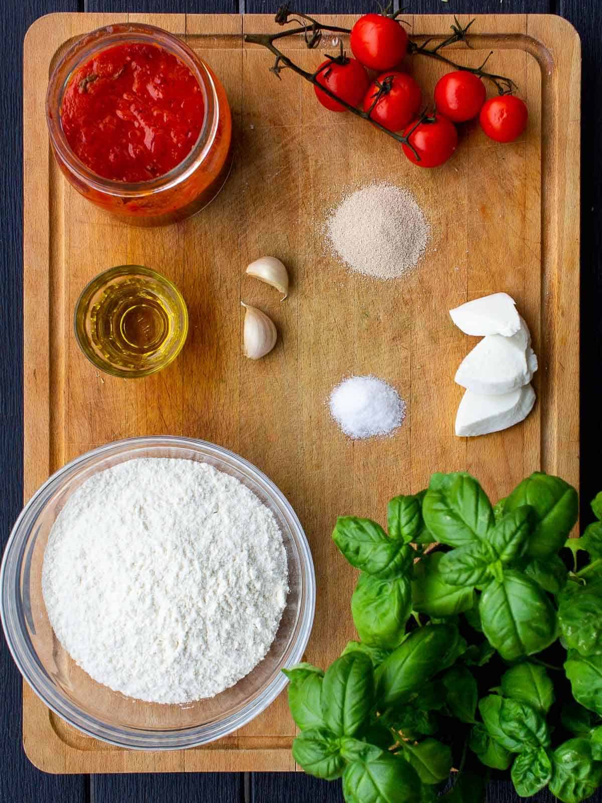 vegan cheese pizza Ingredients.