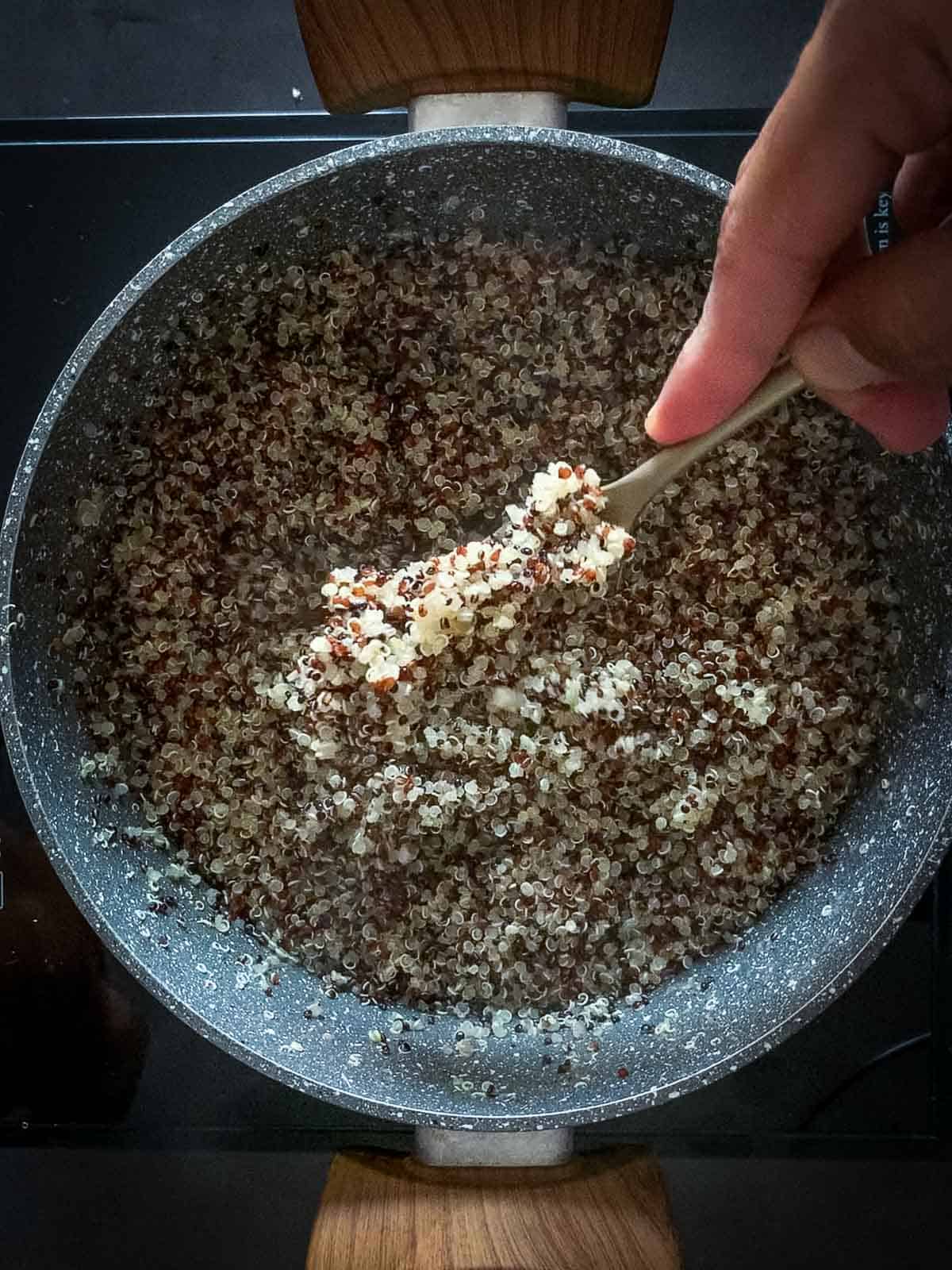 ready boiled quinoa