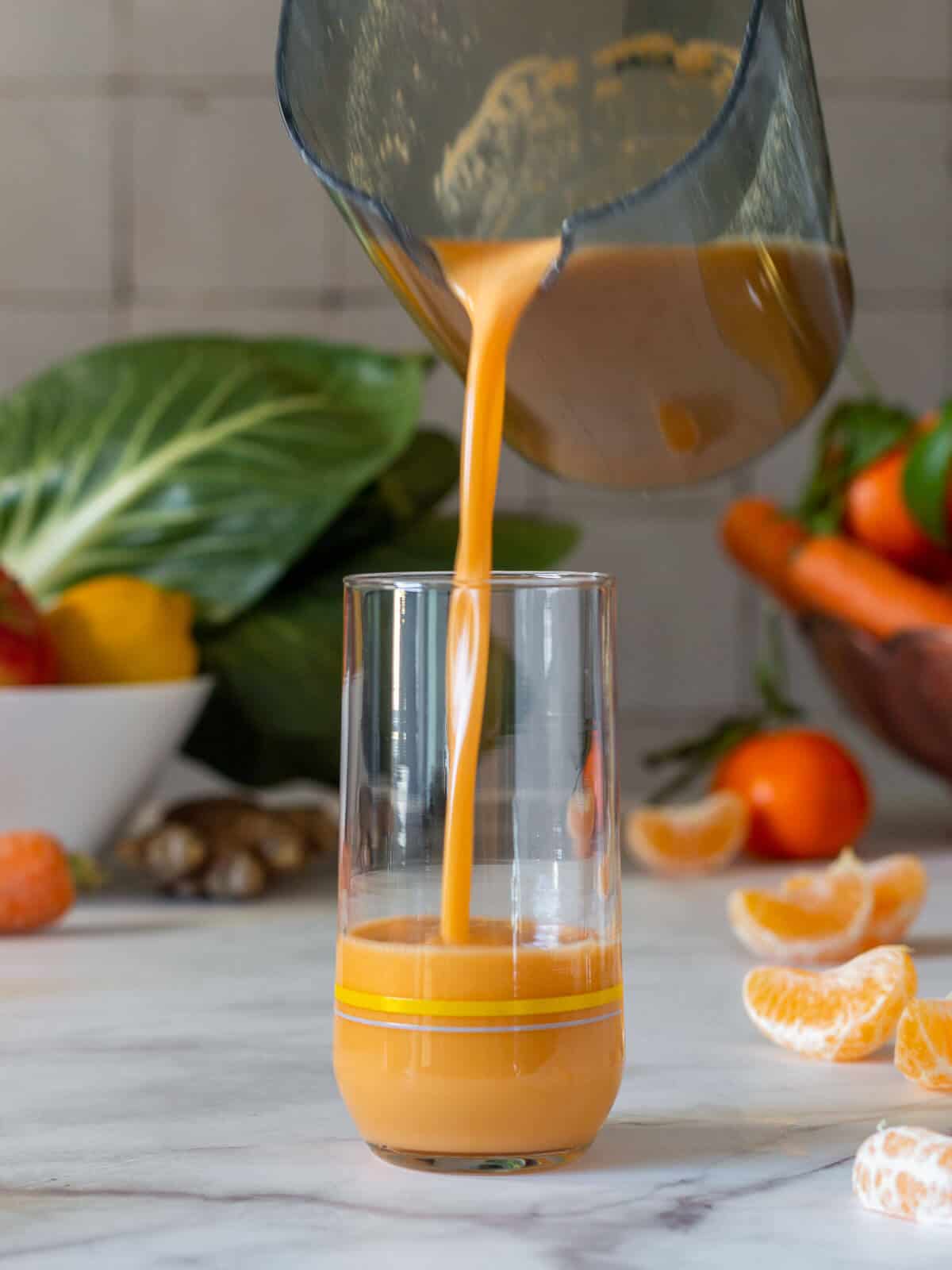 serving juice extracted with juicer