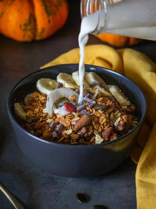 Pumpkin Maple Granola Recipe | Gluten-free