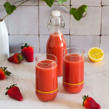 pure strawberry juice featured