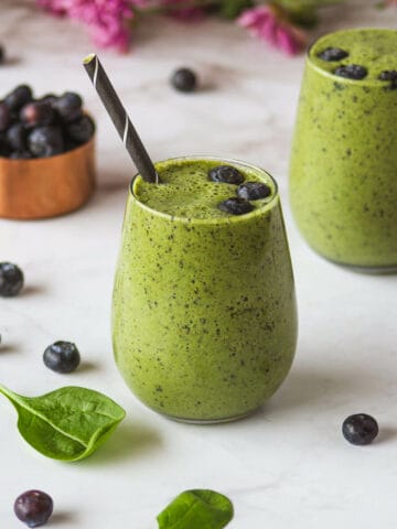 Spinach Blueberry Banana Smoothie featured.