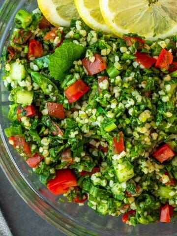 Tabbouleh Salad recipe featured (tabouli)