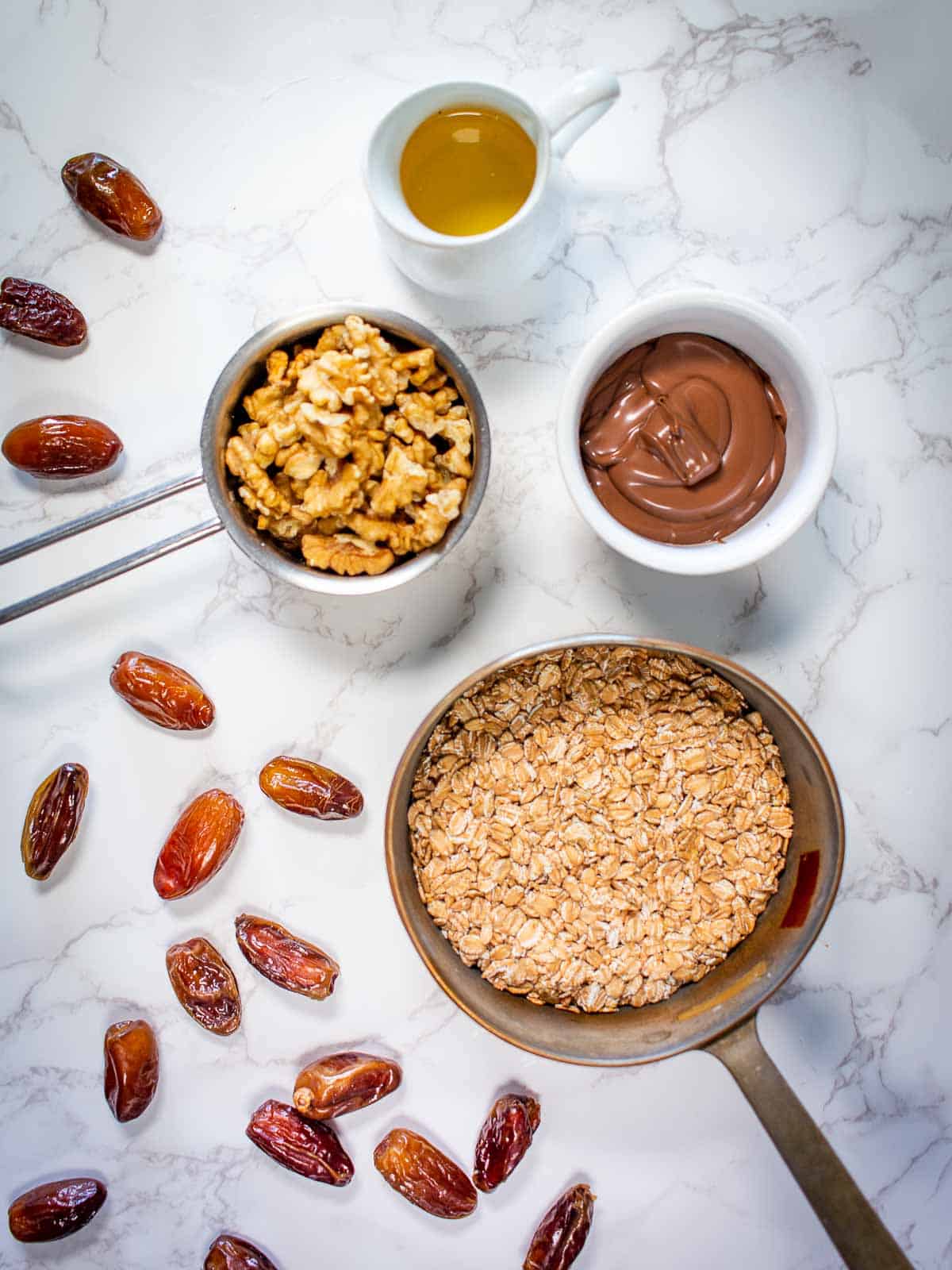 date granola bars ingredients.