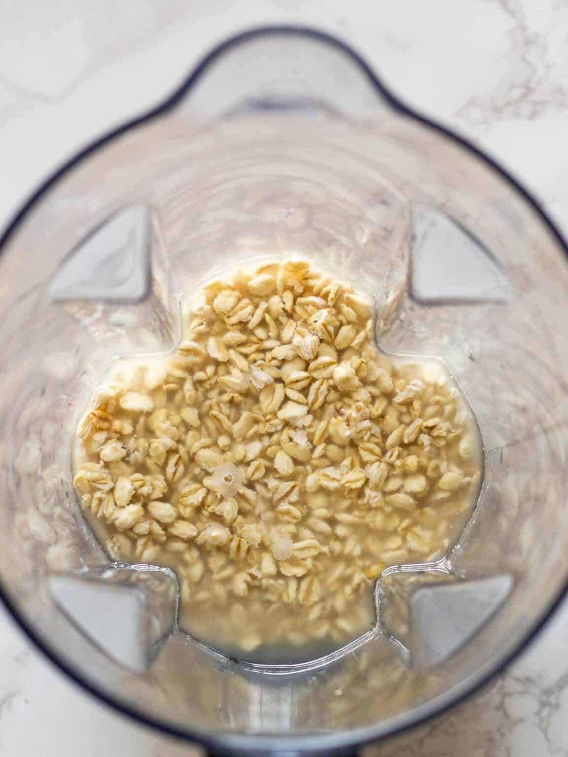 How Do You Make Oat Milk? + Oat Milk Benefits