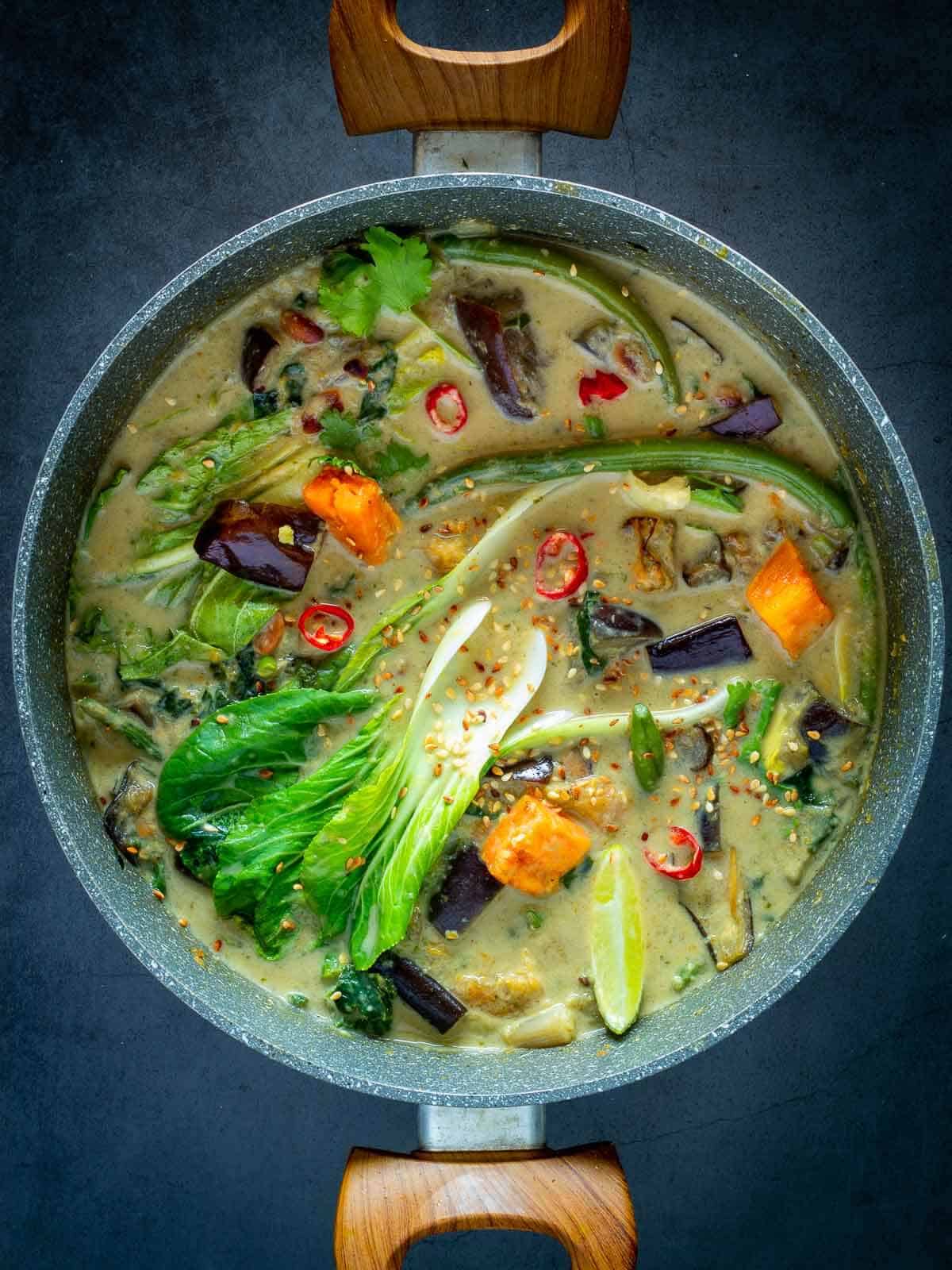 Olla de curry tailandés verde