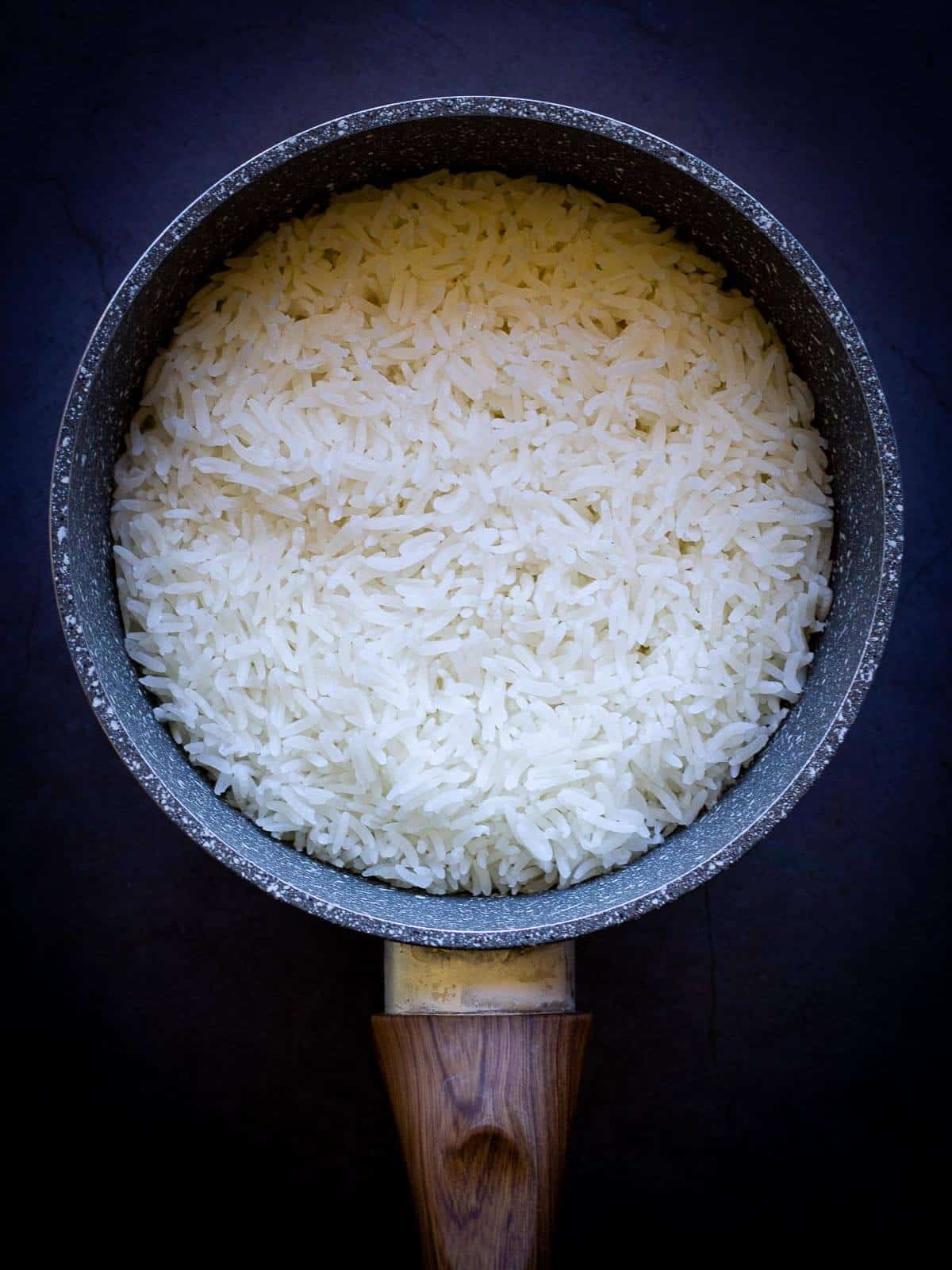 how to cook jasmine rice on stove using a saucepan, final result.
