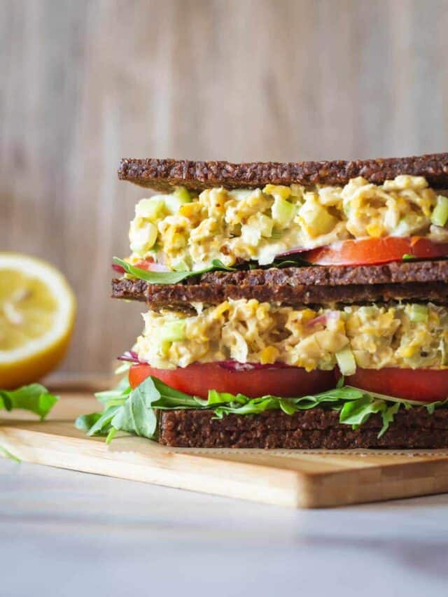 vegan tuna salad with chickpeas in a sandwich with rye bread