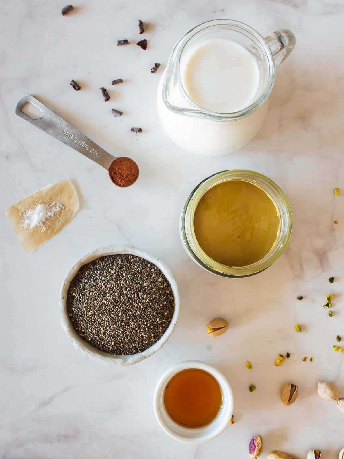 dark chocolate chia pudding ingredients