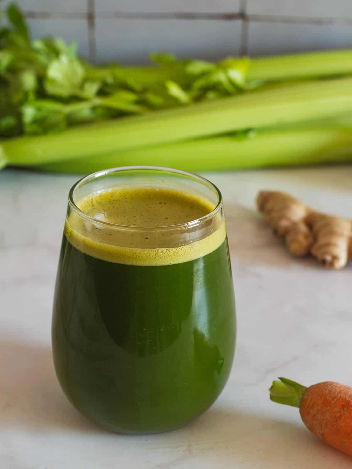 glass of green juice for diabetics.