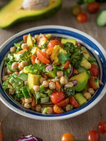 vegan chickpea salad featured