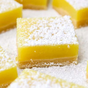 vegan lemon squares dusted with powdered sugar