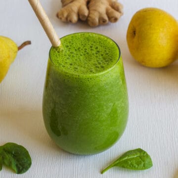 frozen spinach smoothie with ginger root featured