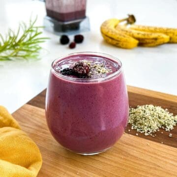 strawberry banana blackberry smoothie