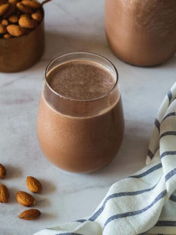 Vegan Chocolate Milk (Chocolate Almond Milk Recipe)