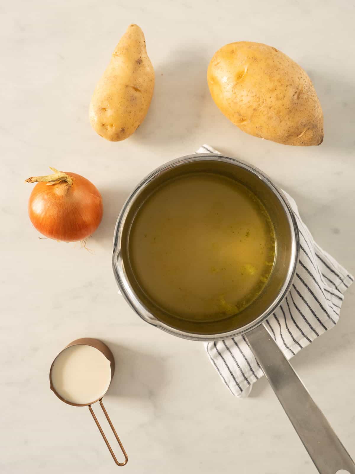 4-ingredient gluten-free potato soup ingredients.