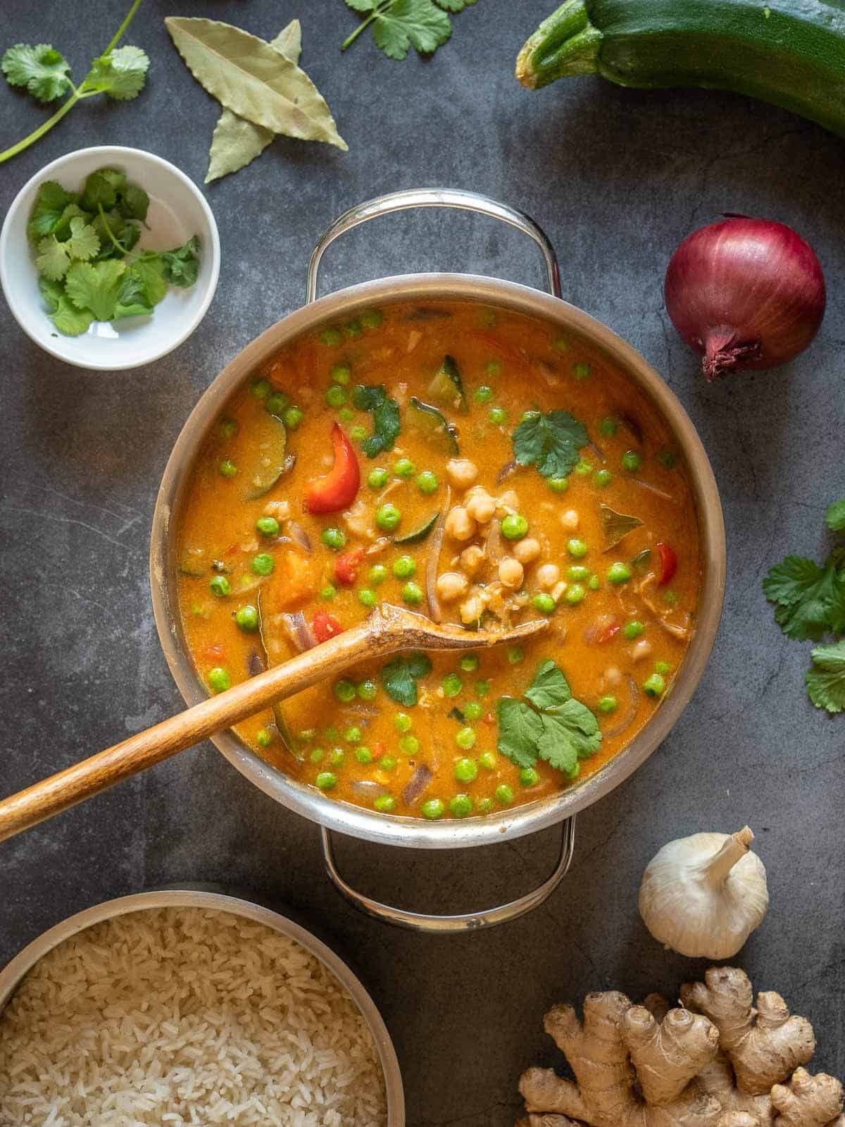 vegan coconut curry pot ready to be plated.