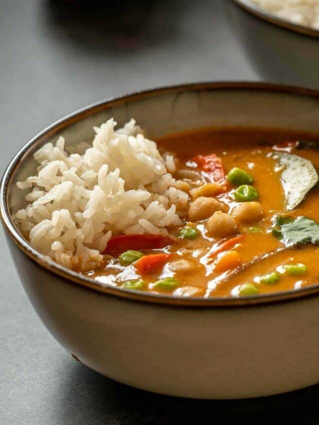 Coconut Chickpea Curry (Vegan)