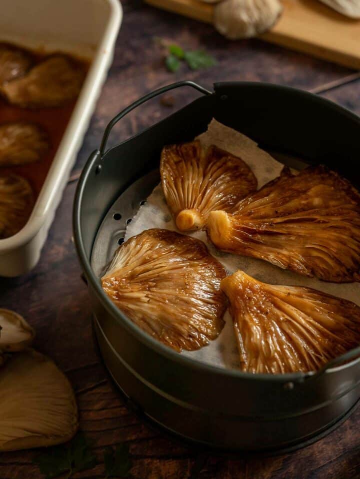 Easy Air Fryer Oyster Mushrooms Recipe (Vegan)