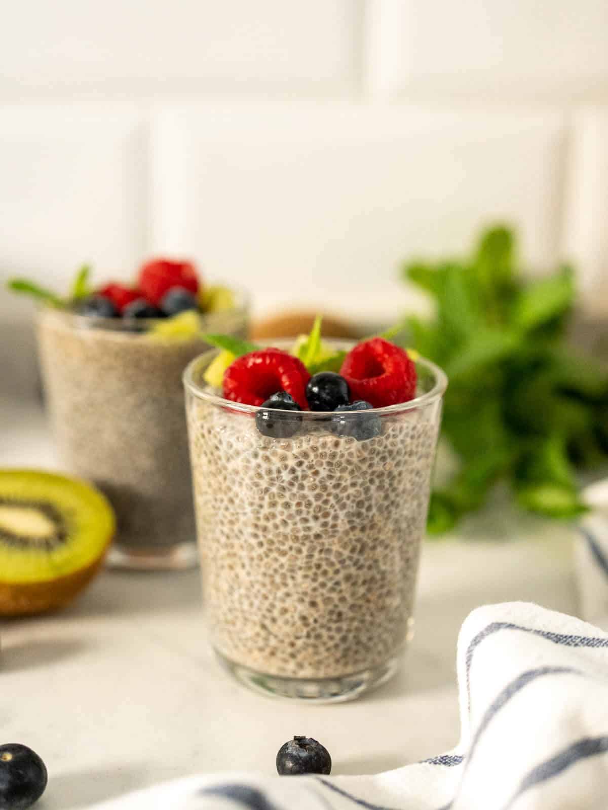 Chia Pudding 🫐🥝🍓 Ingredients: 1 cup oat milk ¼ cup vanilla yogurt ¼ cup  chia seeds Instructions: 1. Combine all ingredients in a jar or…