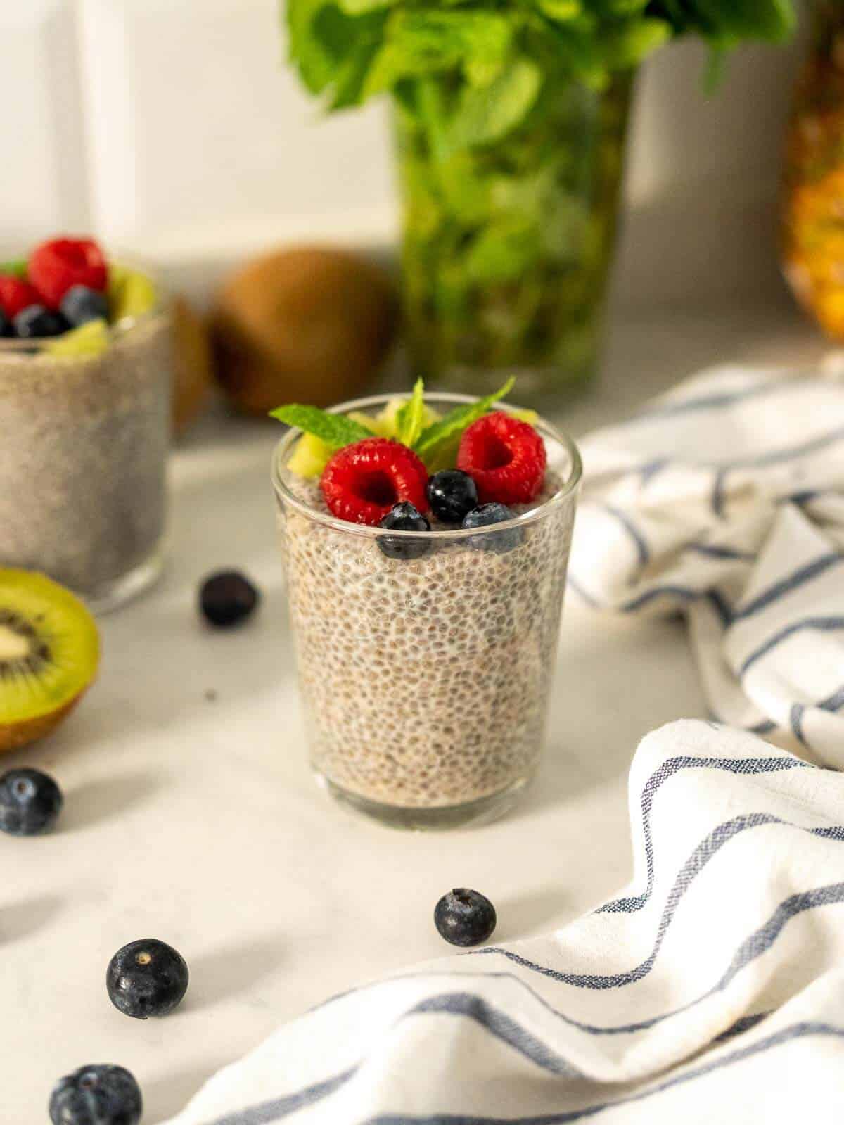 3-ingredients oat milk chia pudding ratio served portions.