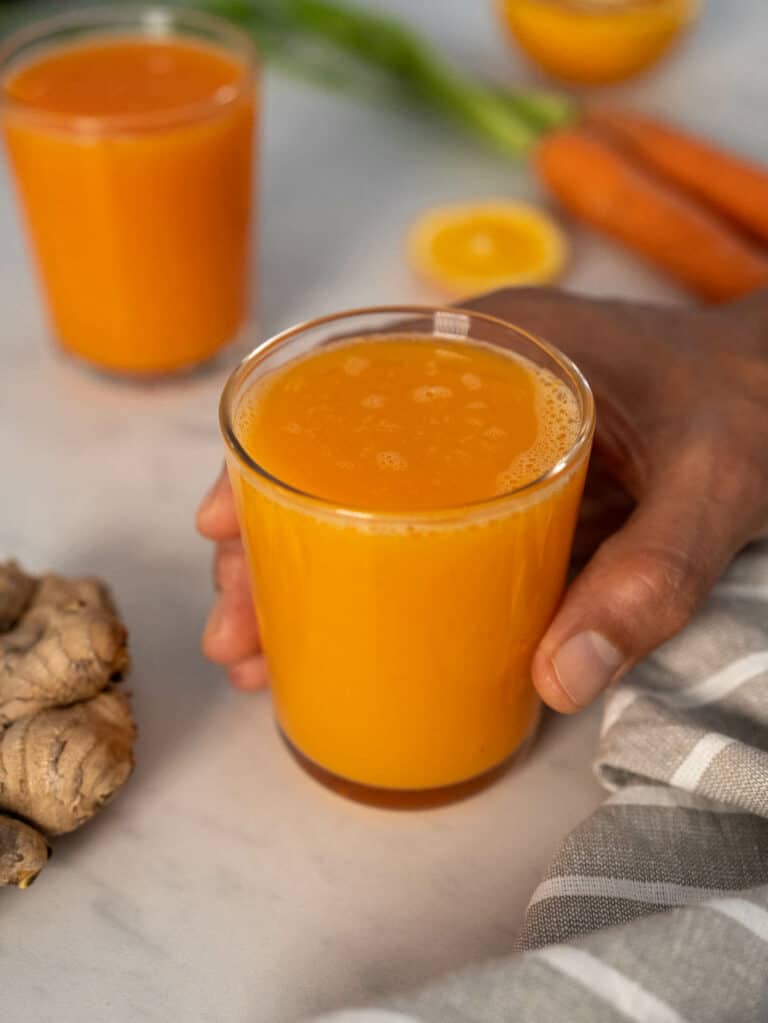Fresh Carrot Orange Ginger Juice (Homemade Detox Drink)