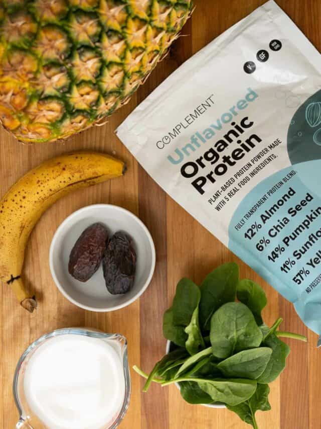 Healthy Pineapple Banana Spinach Smoothie