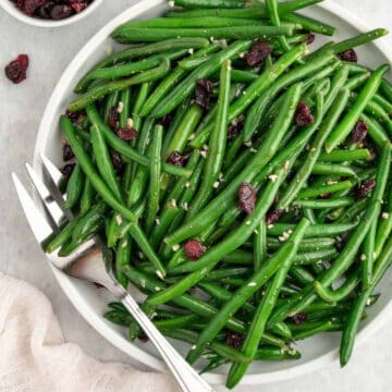 Garlic Green Beans with Cranberries.