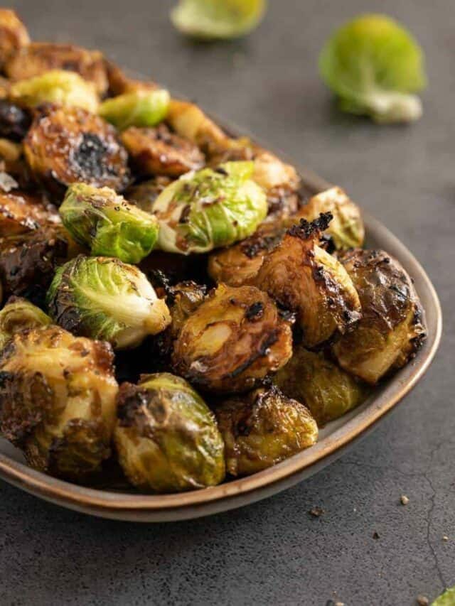 Easy Roasted Balsamic Lemon Marinated Brussels Sprouts