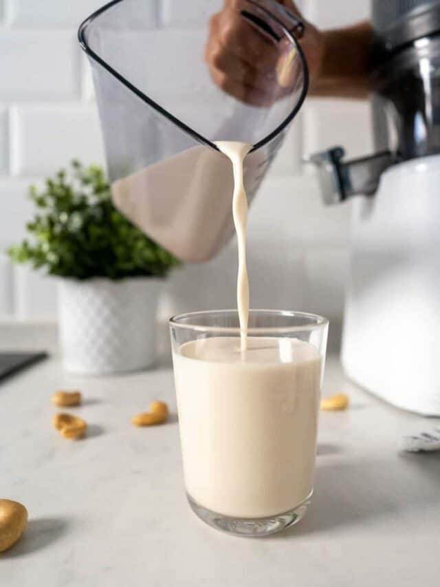 How to Make Homemade Cashew Milk