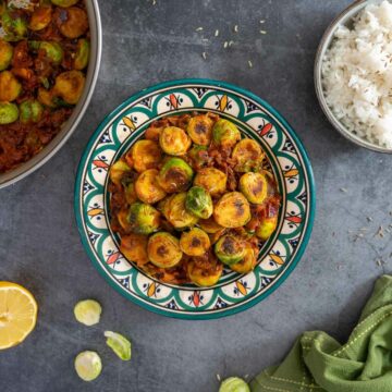 Indian style Brussels sprouts curry featured.