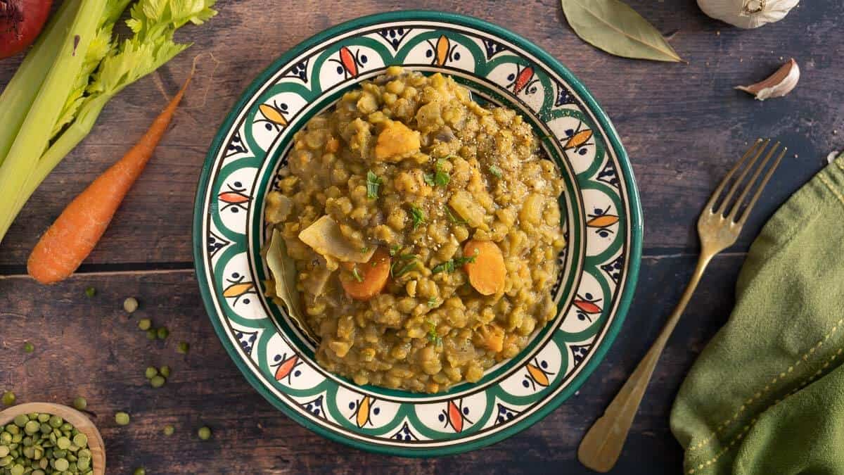 Medieval Green Pea Pottage (Vegan Thick Pease Soup)