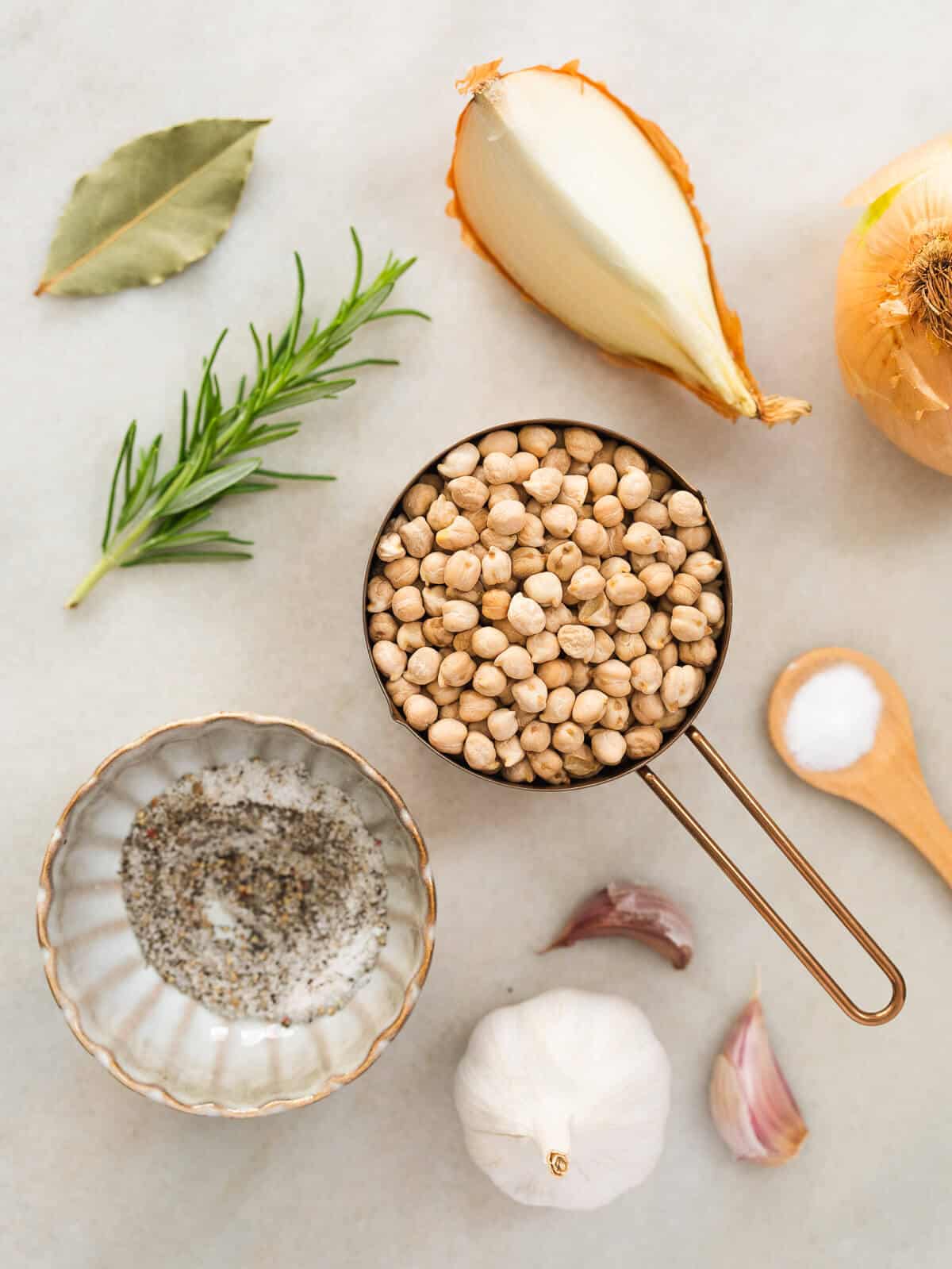ingredients to make instant pot chickpeas.