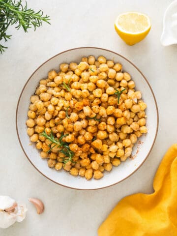 instant pot chickpeas featured.