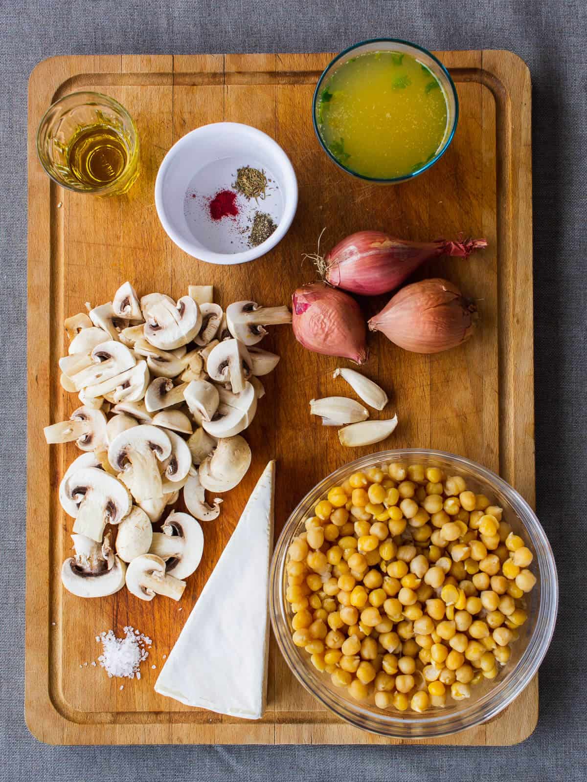 ingredients to make a vegan Spanish chickpea stew.