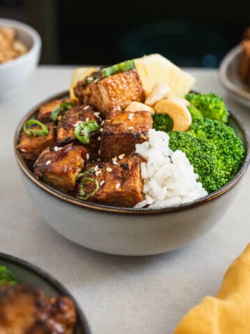 Hawaiian tofu rice bowl with homemade teriyaki sauce.