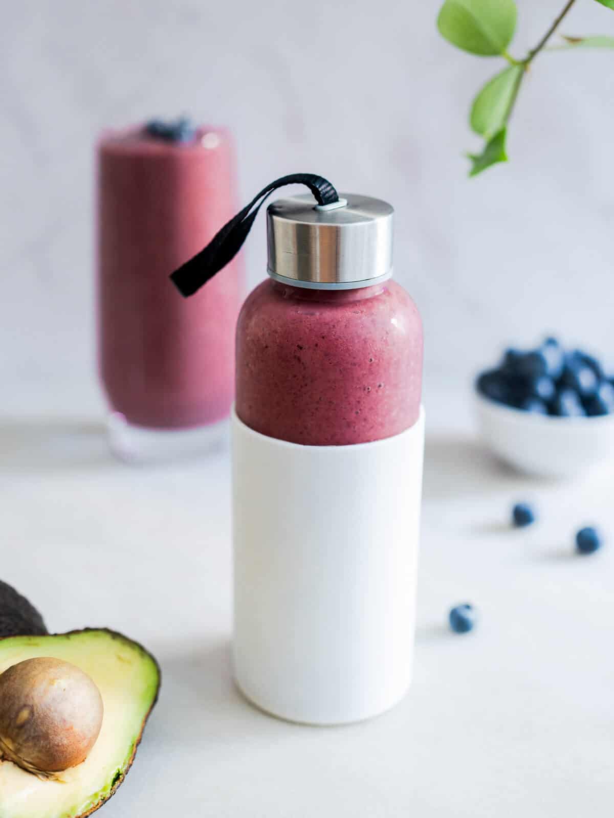 stored avocado blueberry smoothie in a BPA free airtight container.