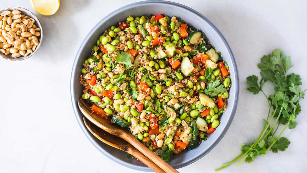 Easy Quinoa Edamame Salad