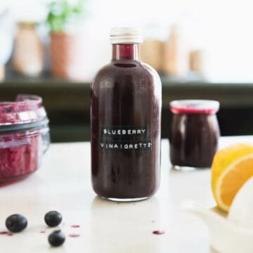 balsamic blueberry vinaigrette salad dressing in a bottle.