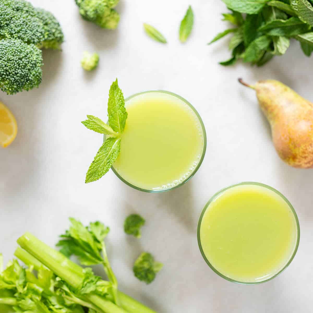 Can You Juice Broccoli? Meet the Healthy PearCeleryLemon Blend