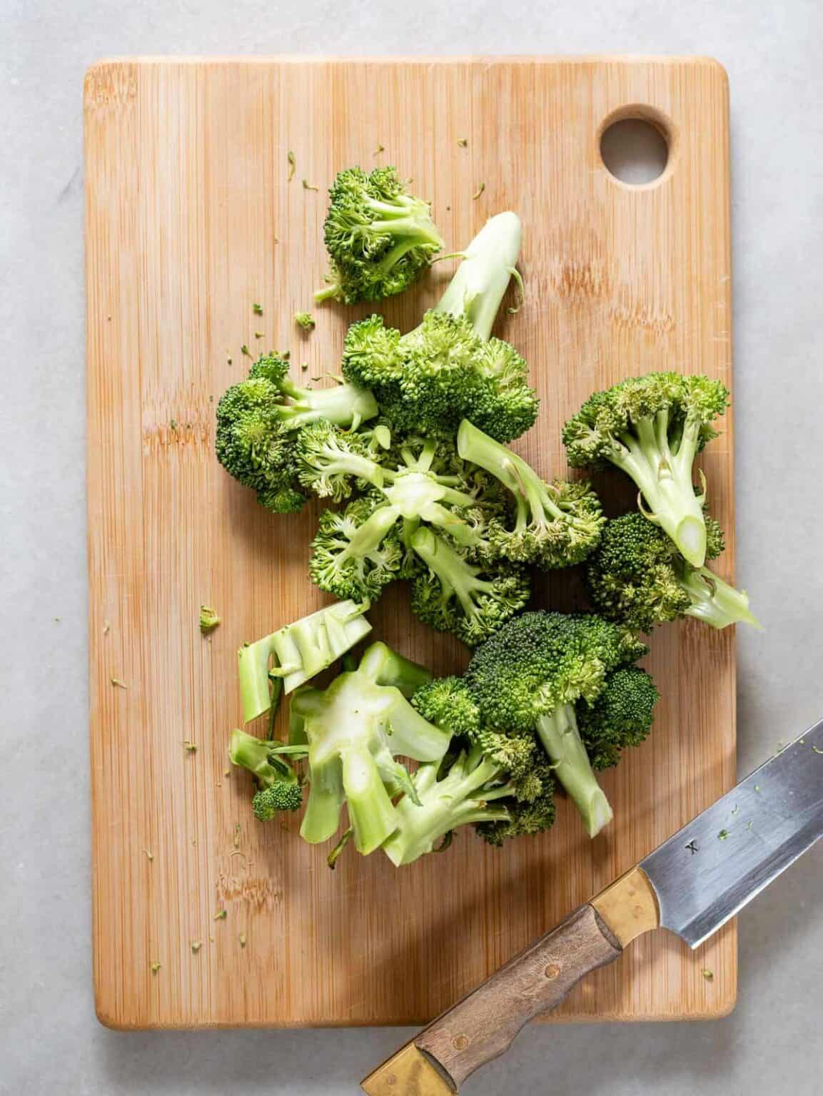 Can You Juice Broccoli? Meet the Healthy PearCeleryLemon Blend